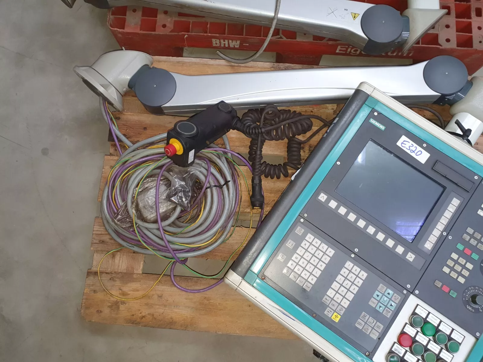 SIEMENS TYPE 802D CONTROL PANEL FOR CNC LATHE